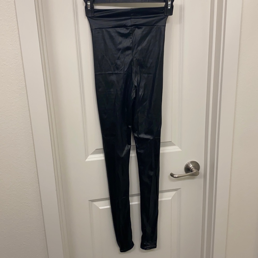 Prettylittlething leggings